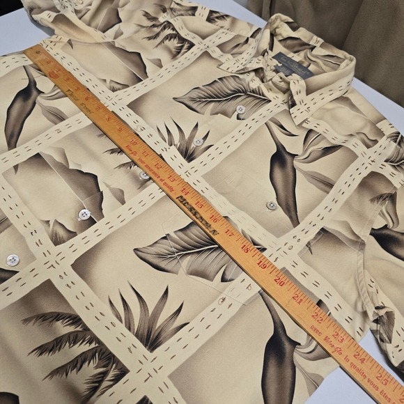 Tori Richard Shirt Men L Brown Silk Floral Short Sleeve Button Beach Resort READ - Picture 11 of 13